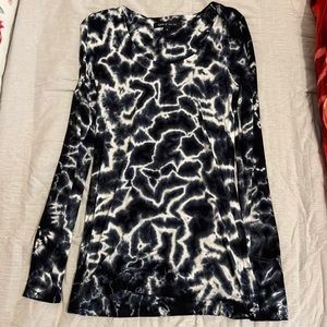 Light used long sleeve